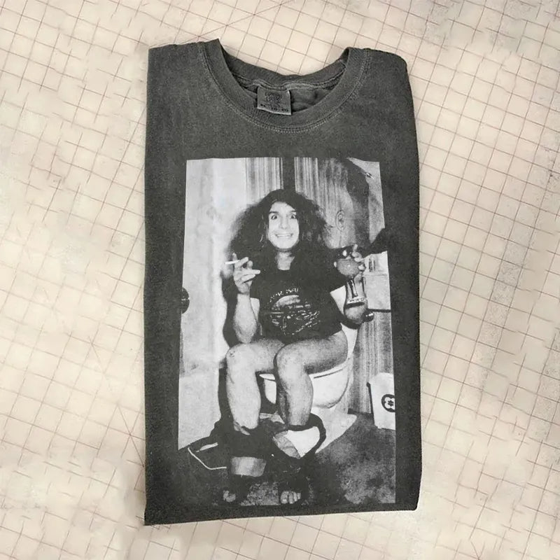 1980s OZZY On Toilet B&W Photo Rock N Roll Heavy Metal Cigarette T-shirt