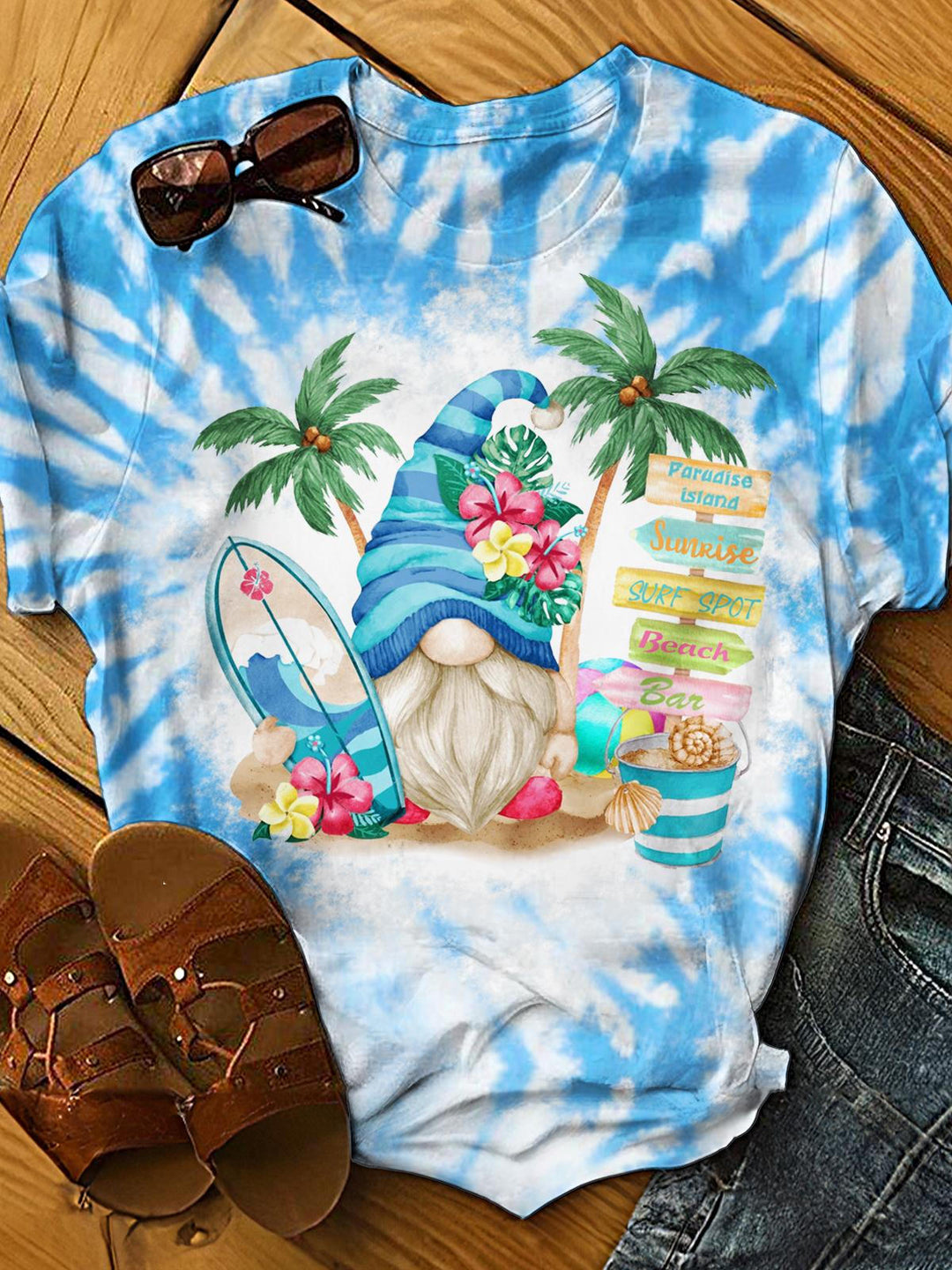 Hawaiian Vacation Gnome Crew Neck T-shirt