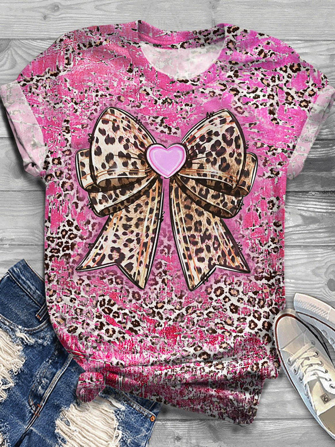 Coquette Leopard Print Valentine's Day Bow Crew Neck T-shirt