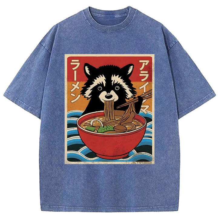 Raccoon eating Ramen Washed Crew Neck T-Shirt