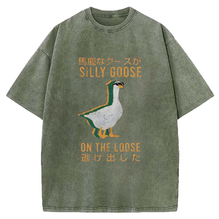 SILLY GOOSE ON THE LOOSE Washed Crew Neck T-Shirt