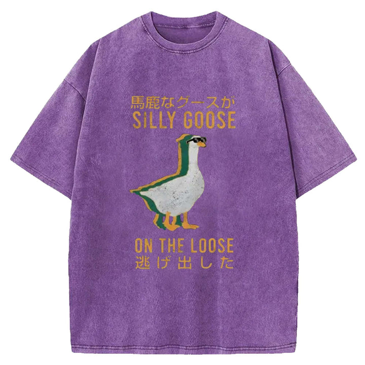SILLY GOOSE ON THE LOOSE Washed Crew Neck T-Shirt