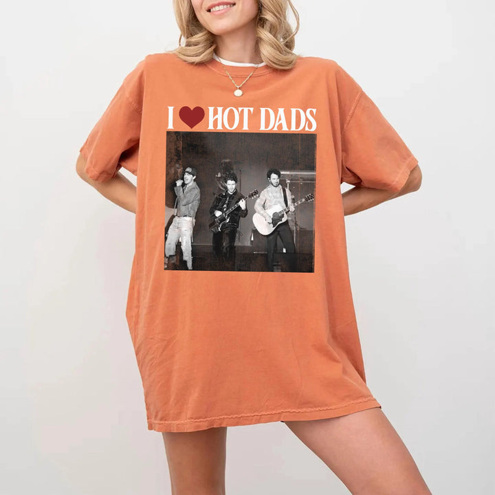 I Love Hot Dads Jonas Brothers Crew Neck T-shirt