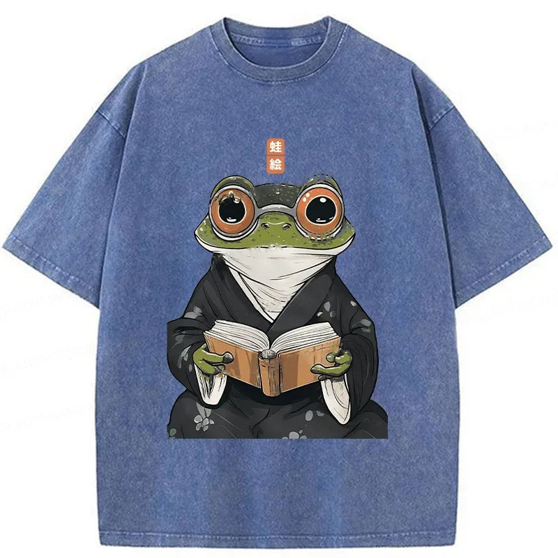 Frog Reading Washed Crew Neck T-Shirt