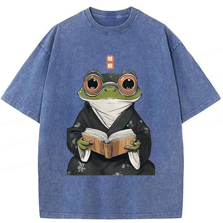 Frog Reading Washed Crew Neck T-Shirt
